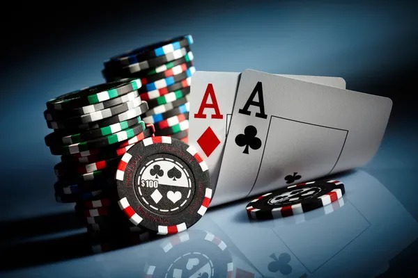 Bangkok platform showing integrated sportsbook, live casino, and slot game offerings